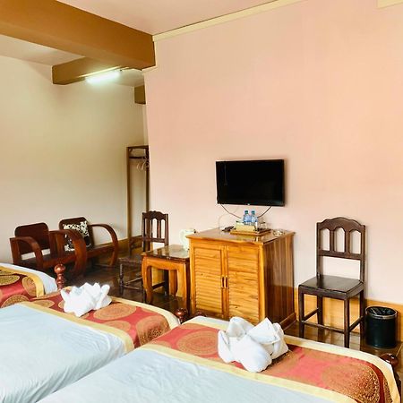 Happy Riverview Hotel Vang Vieng Exterior foto