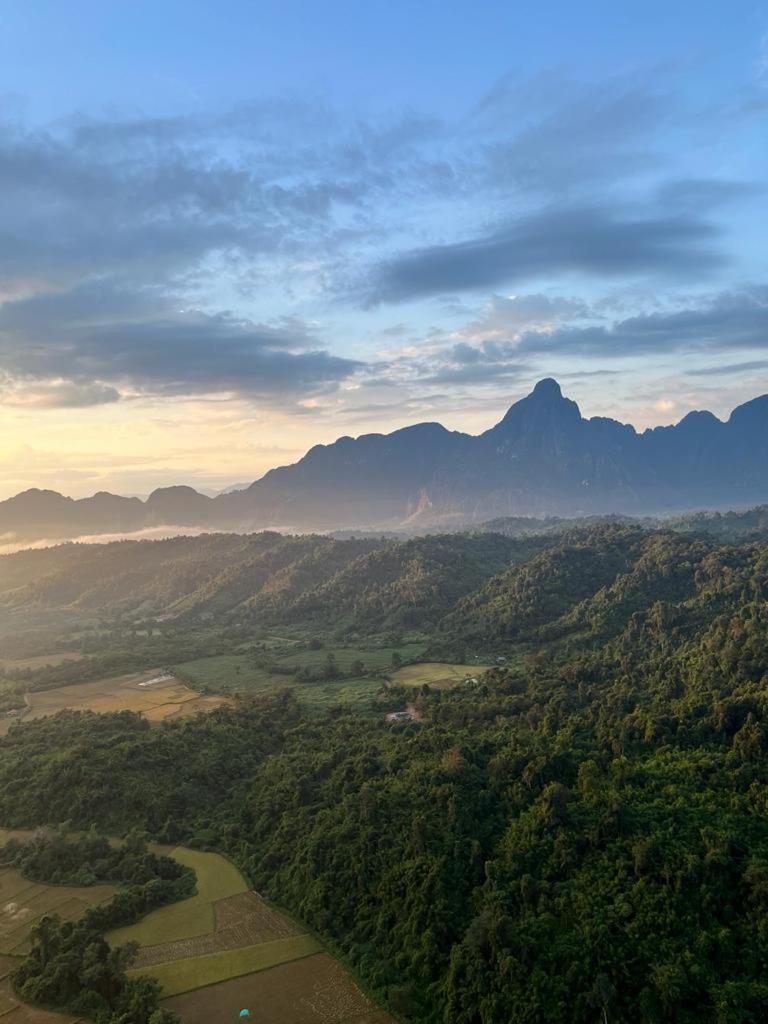 Happy Riverview Hotel Vang Vieng Exterior foto