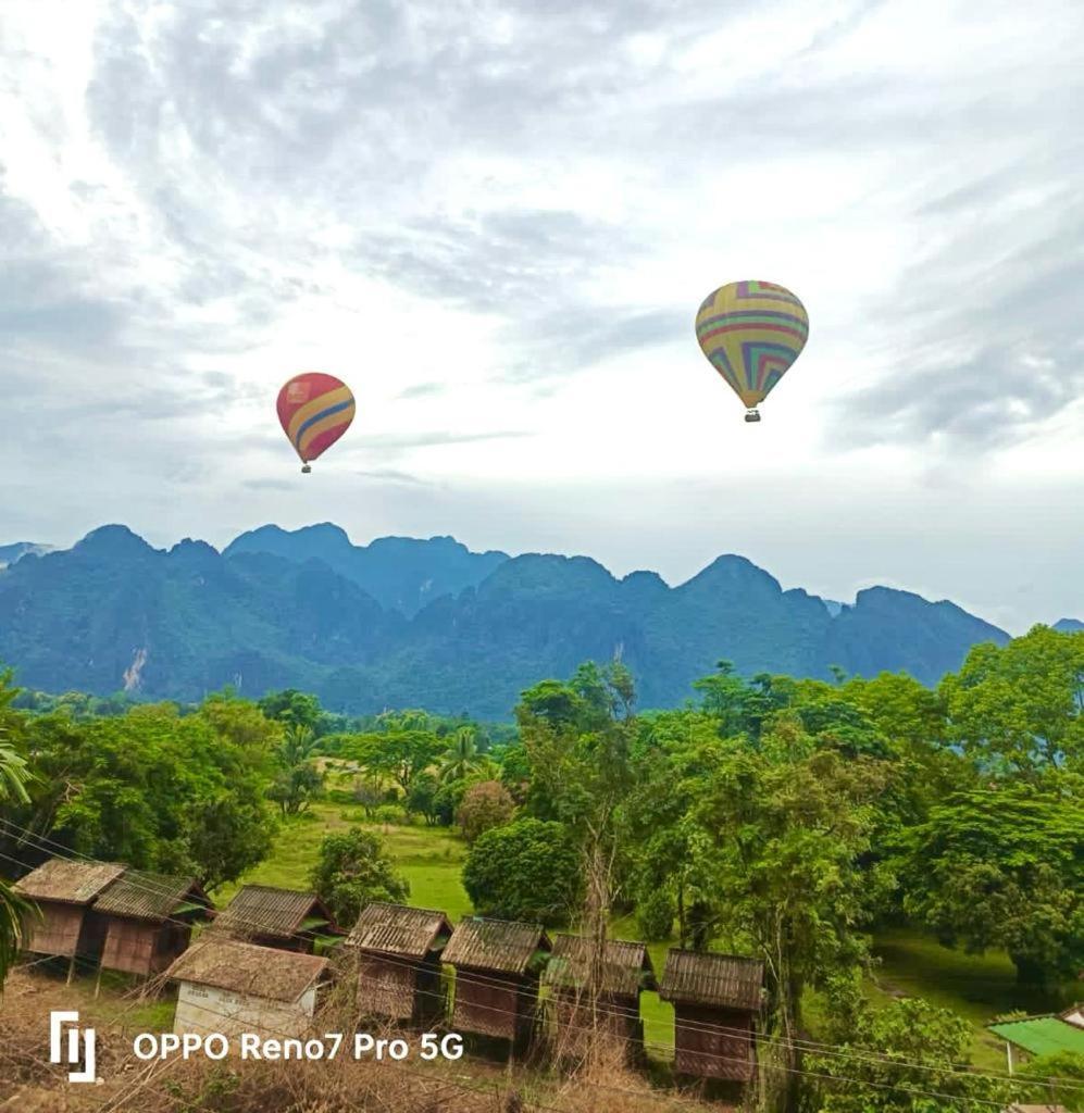 Happy Riverview Hotel Vang Vieng Exterior foto