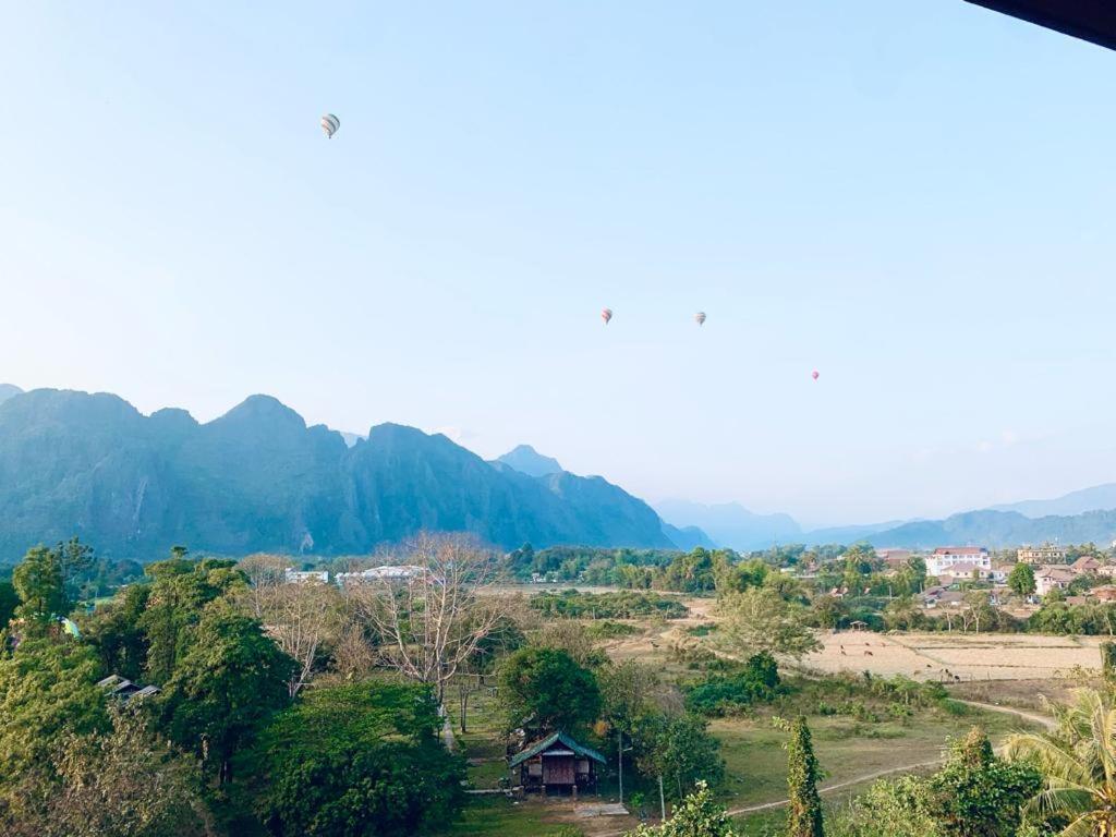 Happy Riverview Hotel Vang Vieng Exterior foto