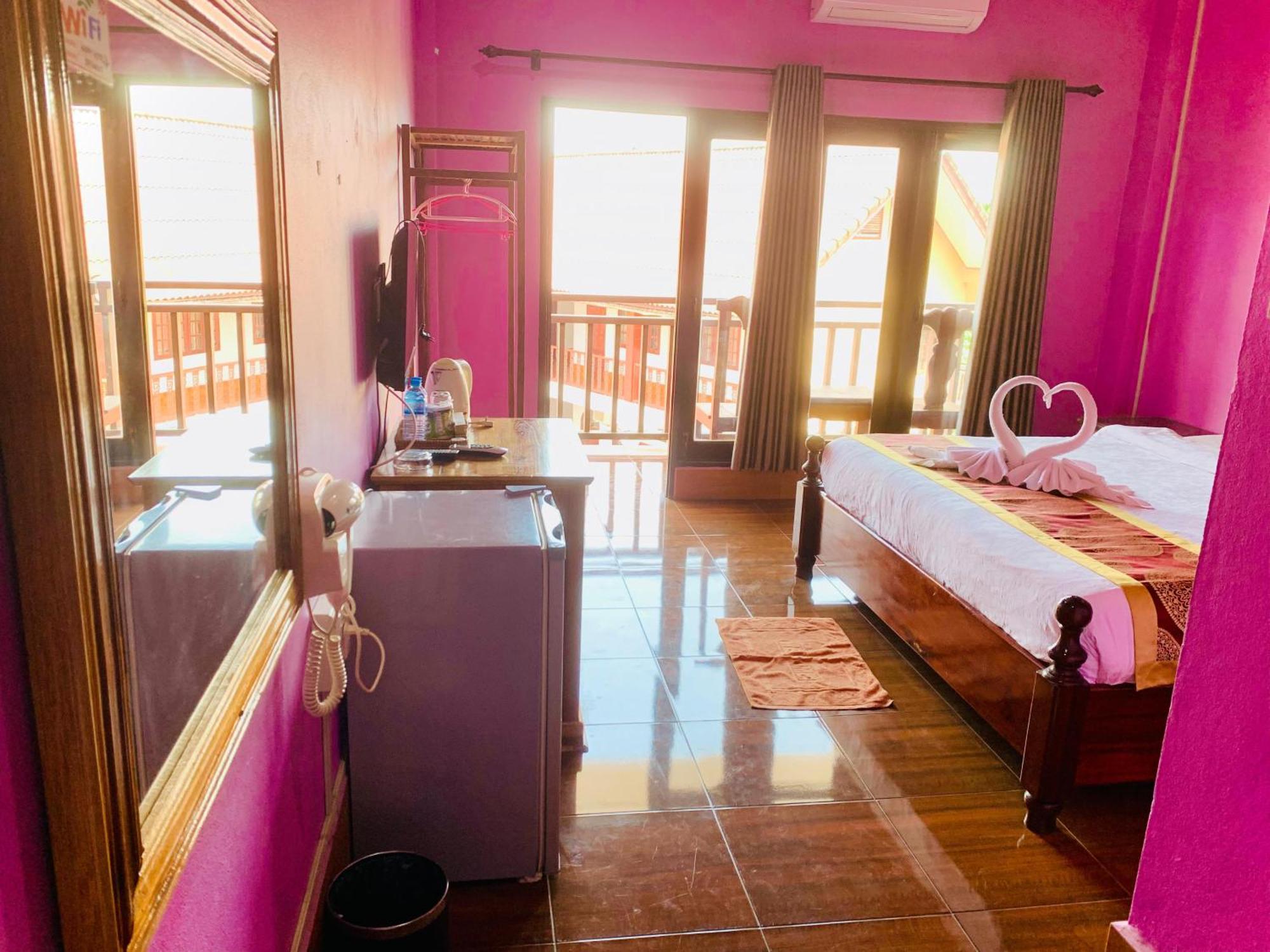 Happy Riverview Hotel Vang Vieng Exterior foto