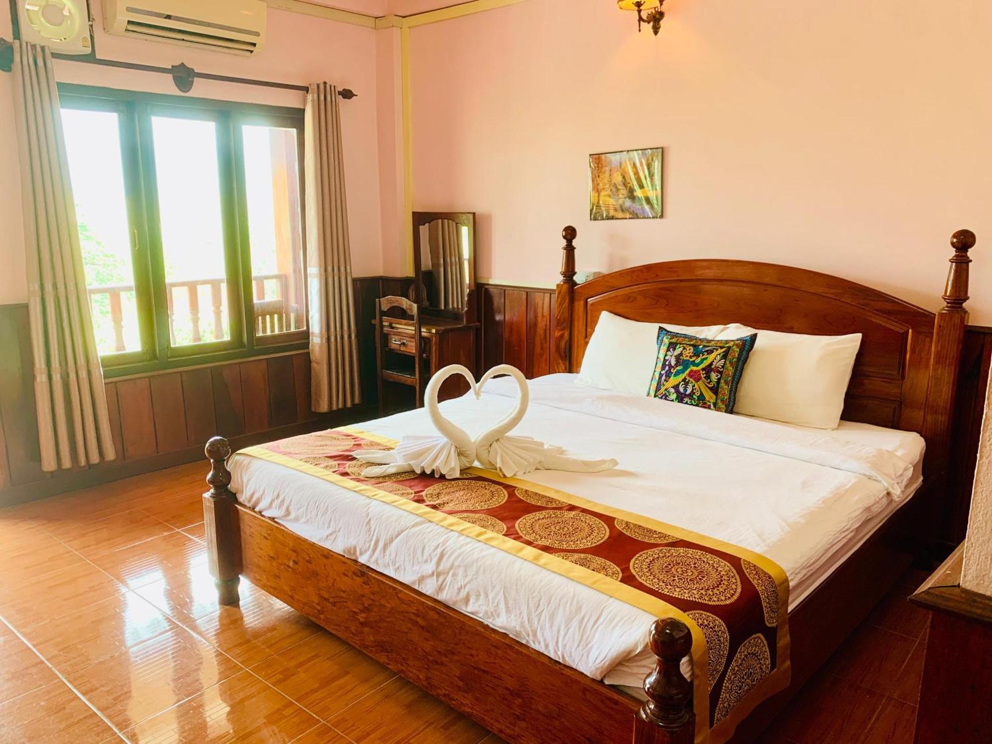 Happy Riverview Hotel Vang Vieng Exterior foto