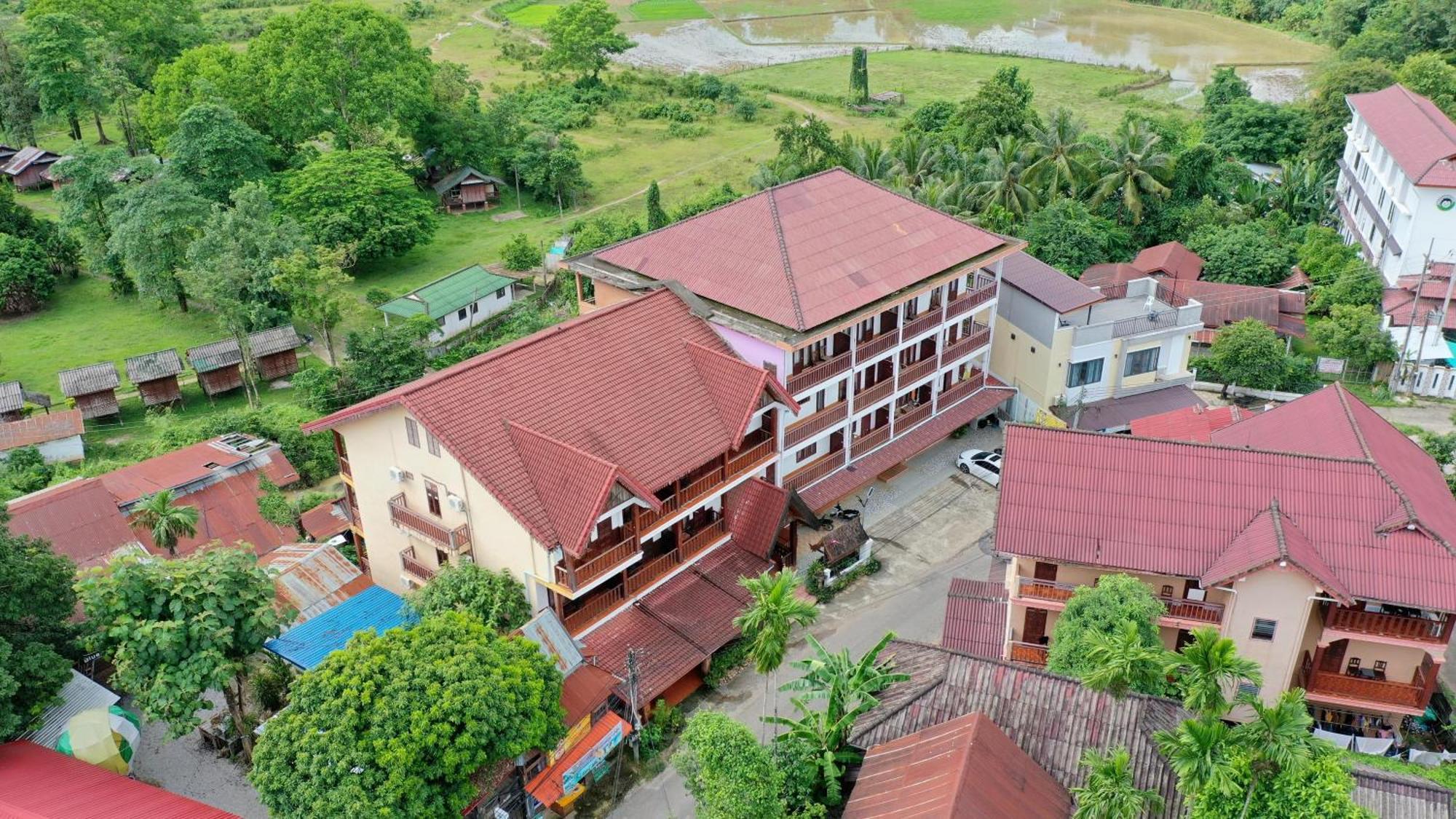 Happy Riverview Hotel Vang Vieng Exterior foto